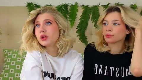 Snapshot of pinkadele chatting on 10/03/25, 09:17 Adele online show from 10/03/25, 09:17