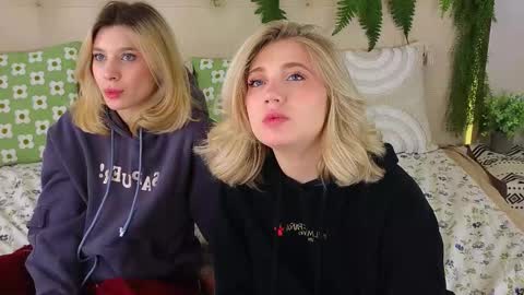 Adele online show from 10/31/25, 08:59