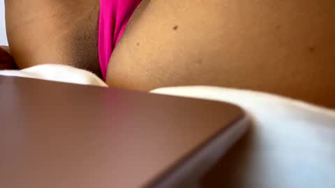 Snapshot of pinkcamerra80 chatting on 02/02/25, 10:39 Pink Camerra online show from 02/02/25, 10:39