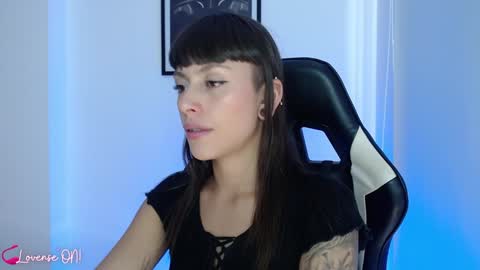 Emily online show from 12/05/24, 08:44