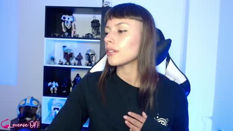 Emily online show from 02/02/25, 11:32