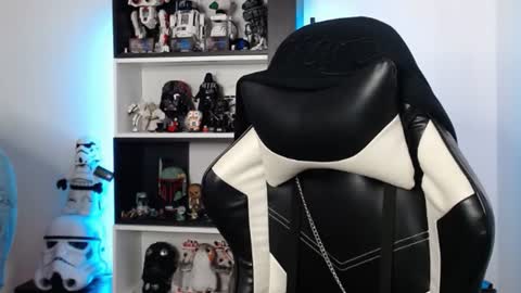 Emily online show from 06/10/26, 04:50