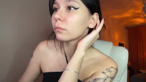 Snapshot of pinkdollylovv chatting on 12/13/24, 10:02 pinkdollylovv online show from 12/13/24, 10:02