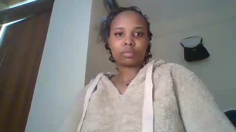 Pinkie online show from 10/31/25, 11:55