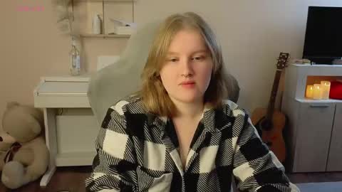 pinkiep1e online show from 05/04/26, 03:57