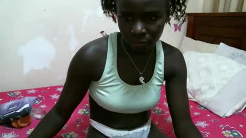 Snapshot of pinkiey_ chatting on 11/03/25, 11:00 pinky online show from 11/03/25, 11:00