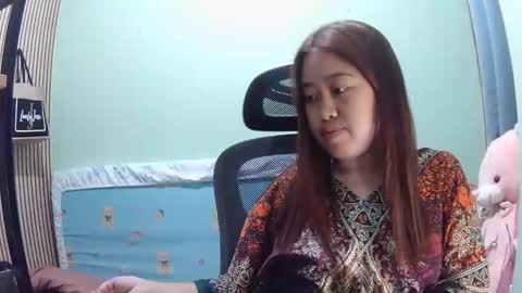 Hi  its me shine  online show from 04/27/26, 03:32