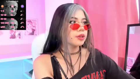 PINKK online show from 10/01/25, 02:12