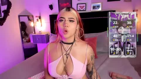 PINKK online show from 05/11/26, 04:04