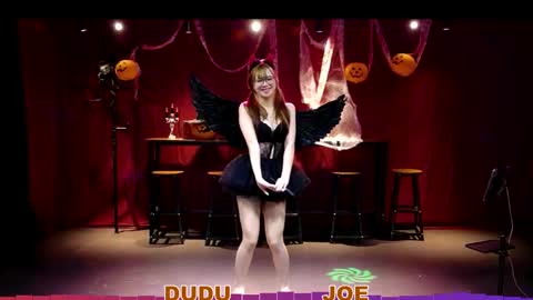 pinklady_dudu online show from 10/31/25, 06:25