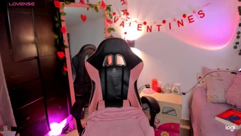 Sarah .. online show from 02/15/25, 05:19