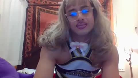 pinkpillbambi online show from 12/12/24, 01:21