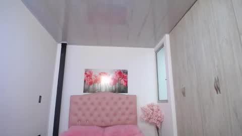 pinky_f00x online show from 11/13/25, 07:57