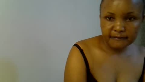 Snapshot of pinky_jules chatting on 02/23/26, 04:37 Browny online show from 02/23/26, 04:37