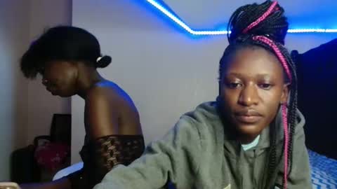 Pinky online show from 11/23/25, 04:56