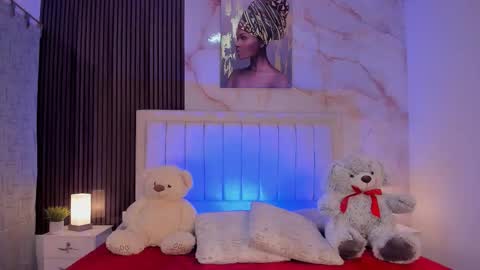 Peachy online show from 11/23/25, 03:28