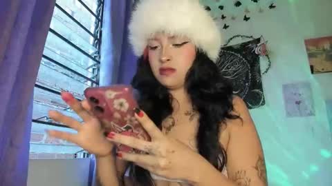 pinky_promiseex online show from 04/12/26, 10:59