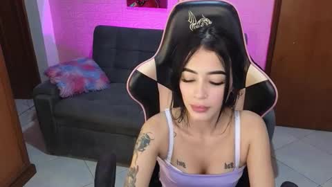 Snapshot of pinkygirl20 chatting on 10/03/25, 04:09 pinkygirl20 online show from 10/03/25, 04:09