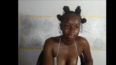 pinkykiki_247 online show from 09/23/25, 08:50