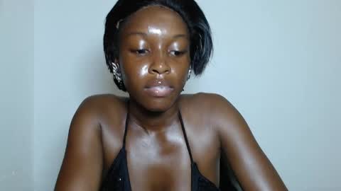 Snapshot of pinkykiki_247 chatting on 03/20/26, 07:02 pinkykiki_247 online show from 03/20/26, 07:02