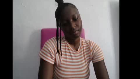Snapshot of pinkykiki_247 chatting on 05/21/26, 10:11 pinkykiki_247 online show from 05/21/26, 10:11