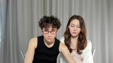 Li long hair and Ru short hair online show from 05/07/26, 10:20