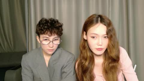 Li long hair and Ru short hair online show from 05/23/26, 12:38