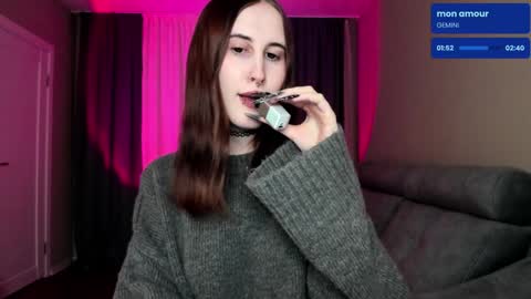 miko     online show from 02/01/25, 09:08