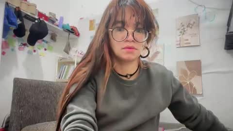 Rose online show from 12/21/25, 05:42