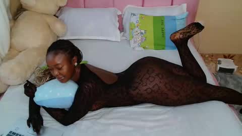 Pinky online show from 12/01/25, 01:27