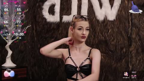 Pinky online show from 01/09/25, 08:22