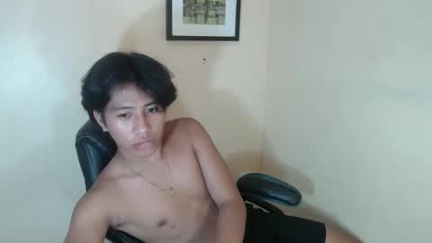 Snapshot of pinoy_fuckboyxxx chatting on 04/27/26, 01:03 pinoy_fuckboyxxx online show from 04/27/26, 01:03