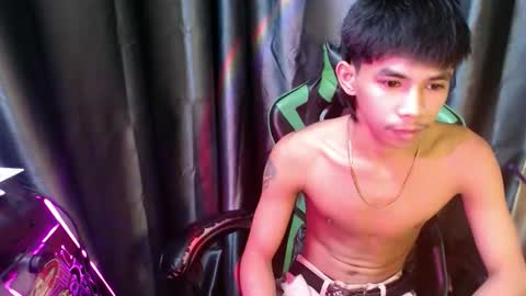 Snapshot of pinoy_oyd69 chatting on 05/08/26, 10:09 pinoy_oyd69 online show from 05/08/26, 10:09