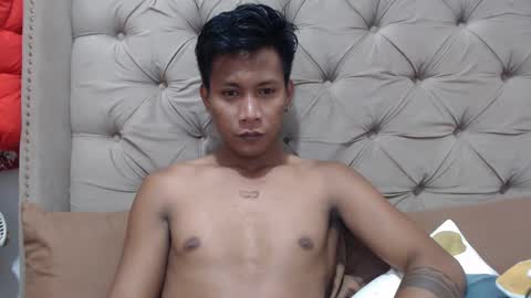 Snapshot of pinoydacks chatting on 03/04/25, 11:29 pinoydacks online show from 03/04/25, 11:29