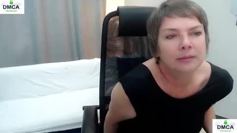 Bella online show from 12/23/25, 05:27