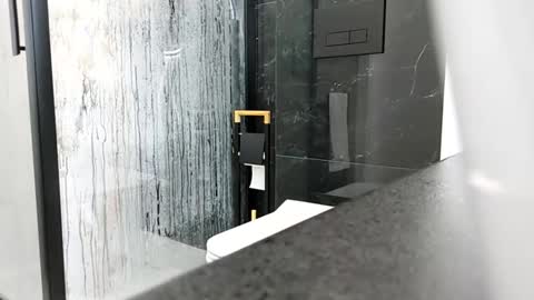 piotruspan94 online show from 10/12/25, 12:09