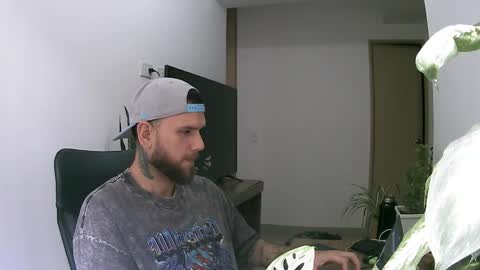 Snapshot of pipe1203 chatting on 03/03/26, 06:58 pipe1203 online show from 03/03/26, 06:58