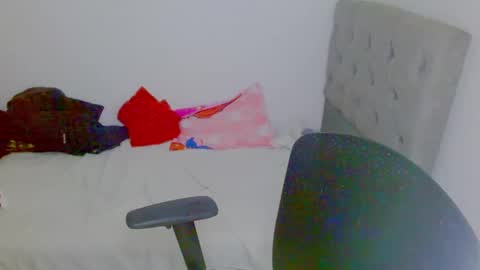 Snapshot of pipe_sexxx chatting on 09/16/25, 02:01 pipe_sexxx online show from 09/16/25, 02:01