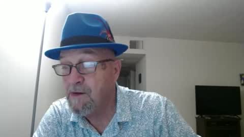 Snapshot of pipewizard chatting on 01/14/25, 11:37 pipewizard online show from 01/14/25, 11:37