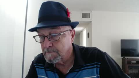 Snapshot of pipewizard chatting on 01/25/25, 06:35 pipewizard online show from 01/25/25, 06:35