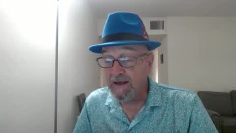 Snapshot of pipewizard chatting on 09/17/25, 11:17 pipewizard online show from 09/17/25, 11:17