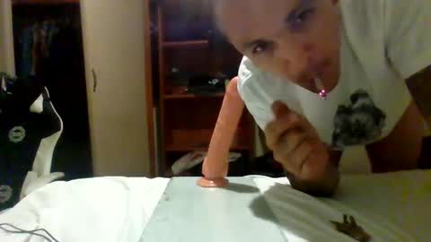 Snapshot of piratefuckinradioshow chatting on 10/07/25, 11:40 piratefuckinradioshow online show from 10/07/25, 11:40