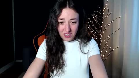 piscesgirl06 online show from 12/04/24, 06:33