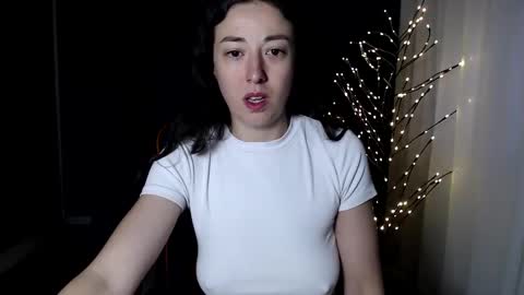 piscesgirl06 online show from 01/09/25, 05:34