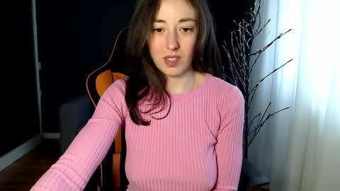 piscesgirl06 online show from 02/18/25, 05:53