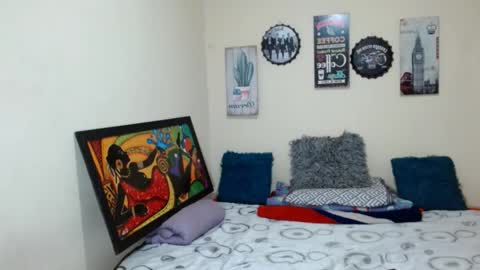 Snapshot of pitches_02 chatting on 03/03/26, 08:53 Alejandra online show from 03/03/26, 08:53