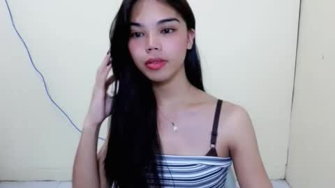 Snapshot of pitchy_pitch chatting on 04/05/26, 05:21 The Girl Named Eyve online show from 04/05/26, 05:21