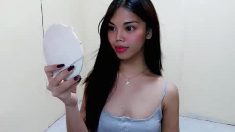 Snapshot of pitchy_pitch chatting on 04/07/26, 07:31 The Girl Named Eyve online show from 04/07/26, 07:31