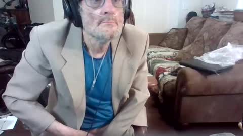 pitfalll online show from 01/04/25, 08:16