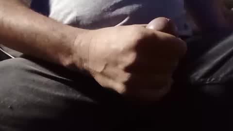 Snapshot of pitoenmano_ chatting on 10/30/25, 04:58 Antn online show from 10/30/25, 04:58